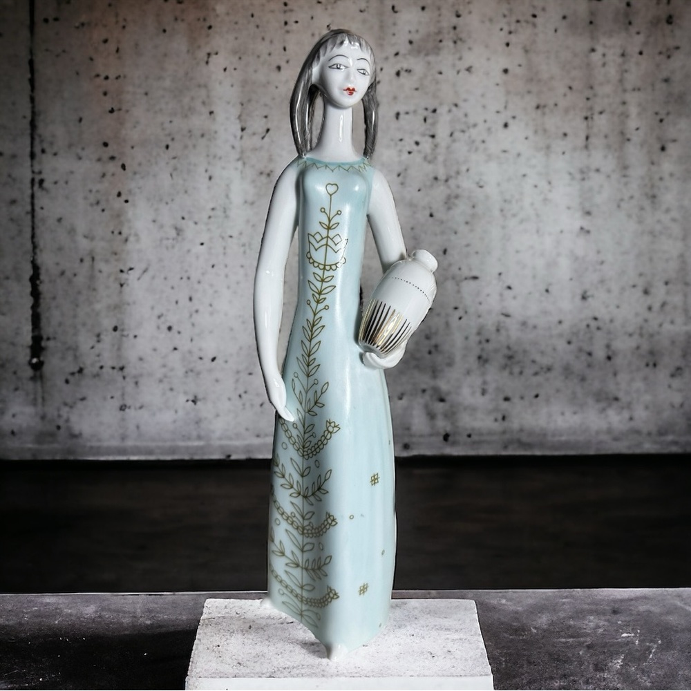 Hollohaza Hungarian Vintage Porcelain Waterbearer Woman Figurine